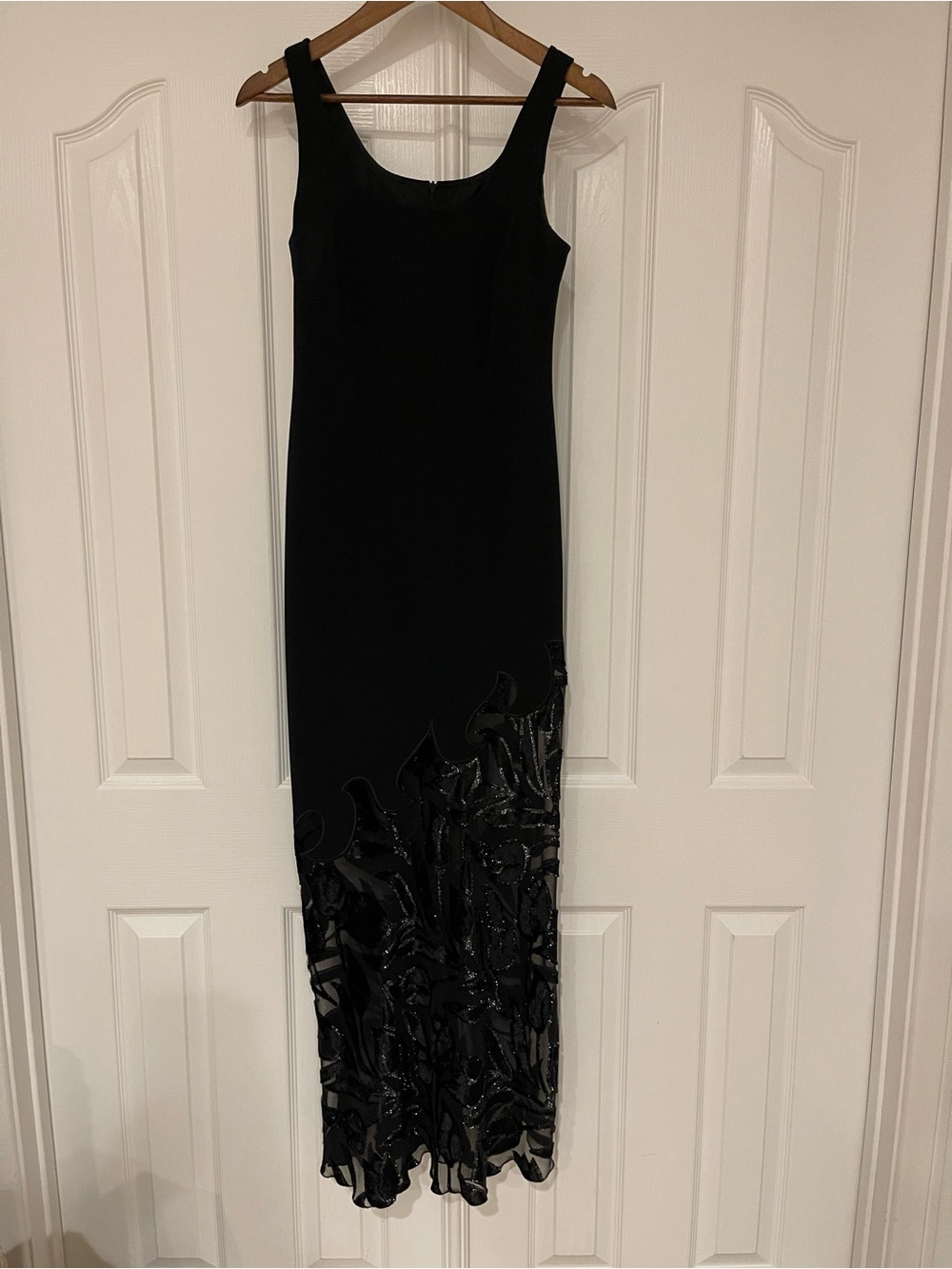 Joseph Ribkoff velvet lace bottom Black Sleeveless Evening maxi Dress 6